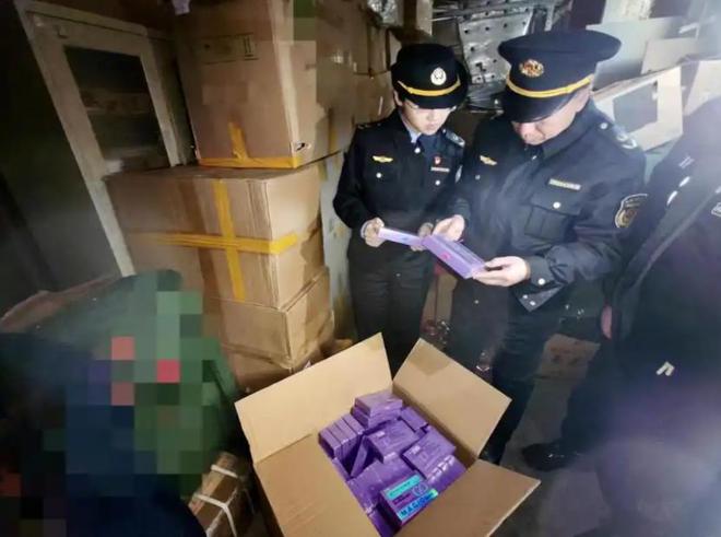 红产品含违禁品兰州破获特大食品案AG真人别买别碰严重可能致死网(图13)