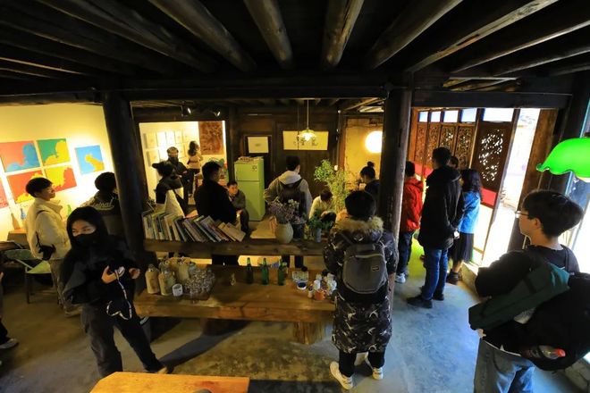 量”艺术扎根结出“金果子”AG真人凤阳邑流量变“留(图4)